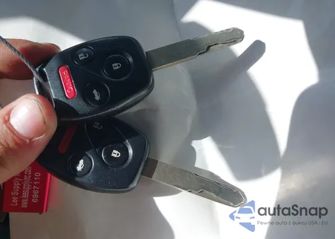 2010 Honda Accord 2.4 Ex-L из США, поврежденный, VIN 1HGCP2F8XAA118426